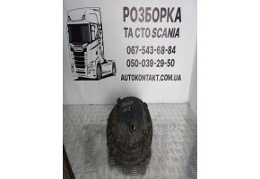 Кришка корпуса фільтра двигуна.