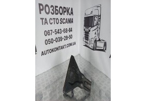Кронштейн переднього крила