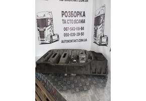 Проміжна рама піддона двигуна