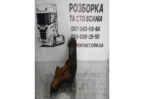 Корпус масляного фільтра двигуна