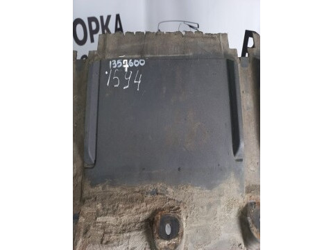 Крило заднє LH/RH